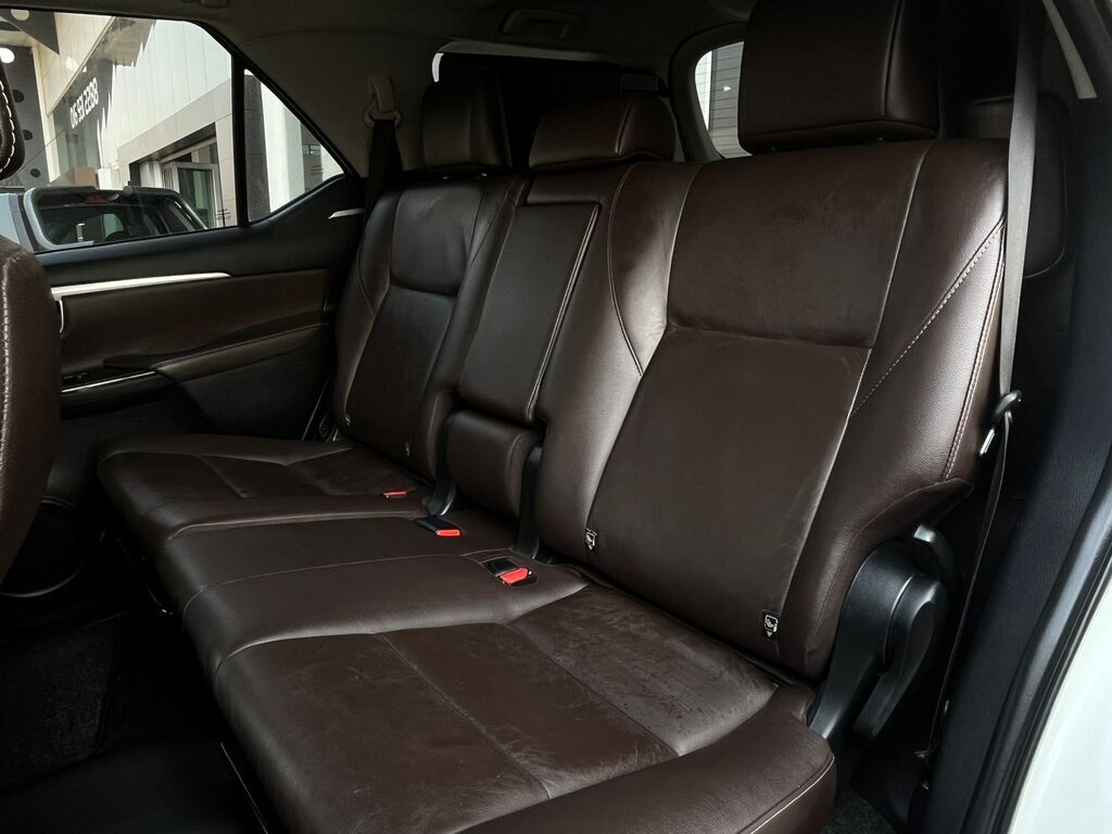 TOYOTA FORTUNER FORTUNER 2.8GD-6 R/B A/T - 10