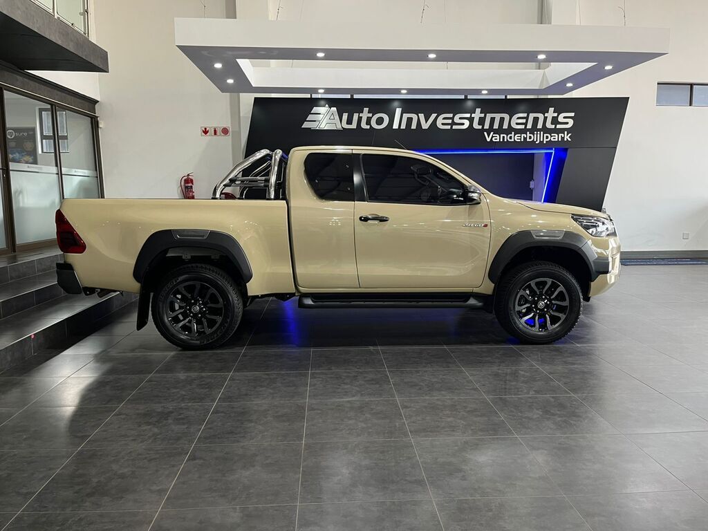 TOYOTA HILUX HILUX 2.8 GD-6 RB LEGEND 4X4 A/T P/U E/CAB