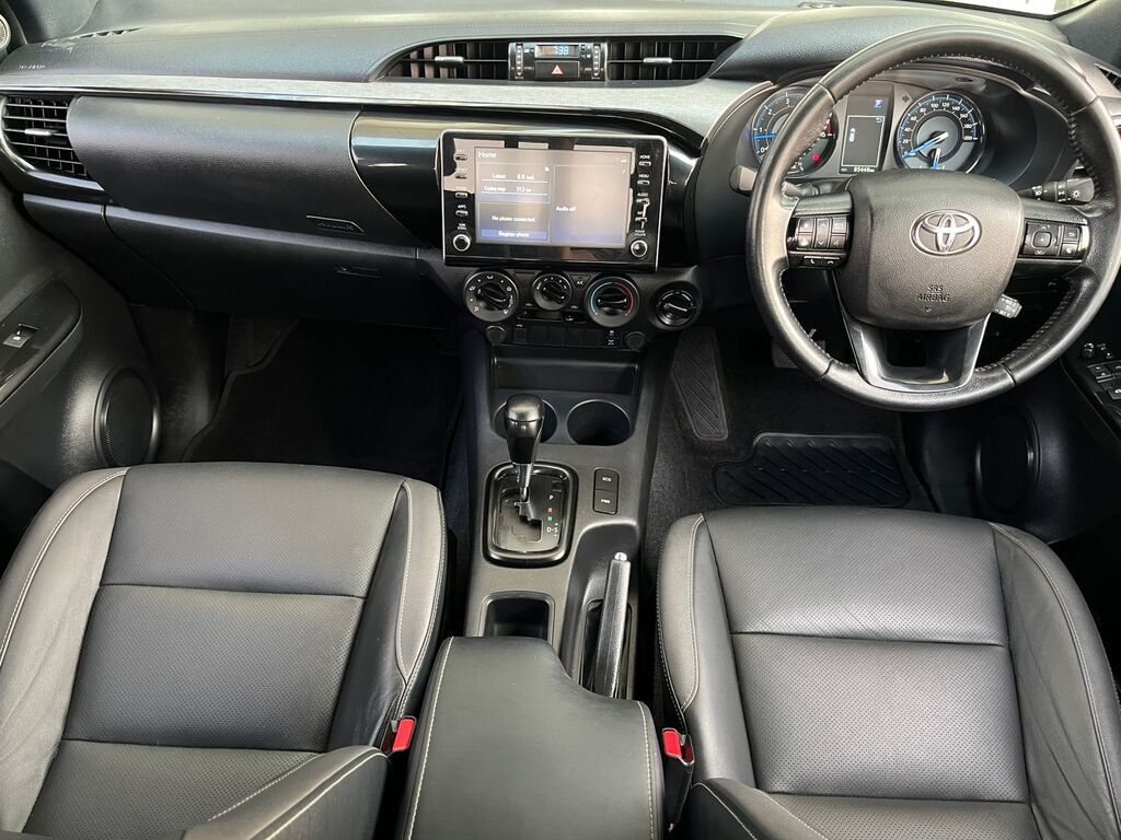 TOYOTA HILUX HILUX 2.8 GD-6 RB LEGEND 4X4 A/T P/U E/CAB