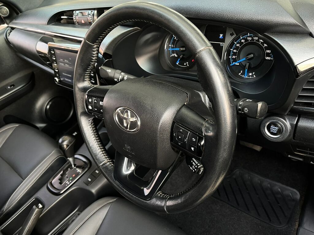 TOYOTA HILUX HILUX 2.8 GD-6 RB LEGEND 4X4 A/T P/U E/CAB