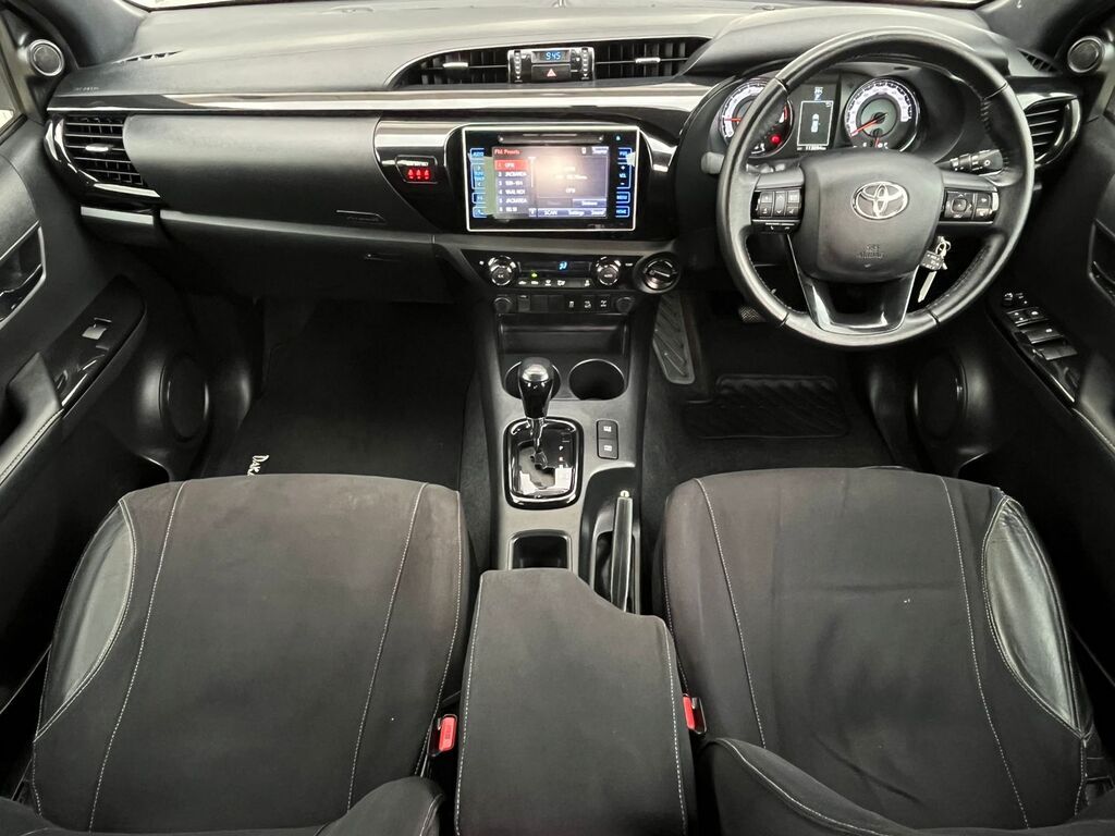 TOYOTA HILUX HILUX 2.8 GD-6 RAIDER 4X4 P/U D/C A/T - 6