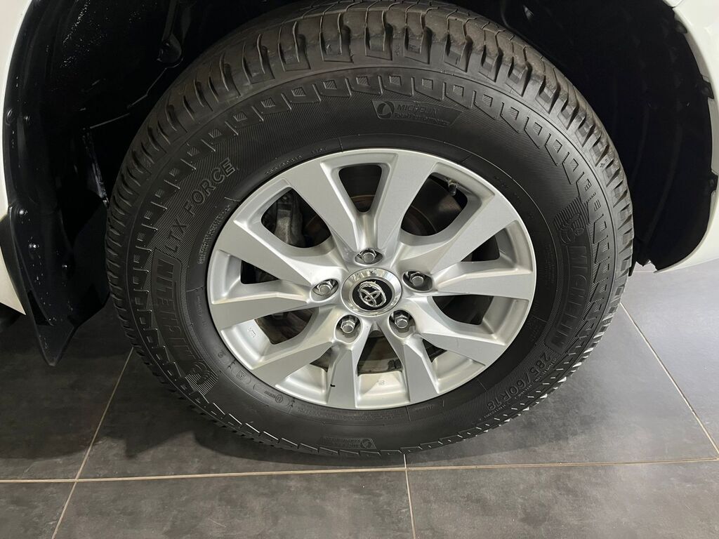 TOYOTA LAND CRUISER LANDCRUISER 200 V8 4.5D VX A/T
