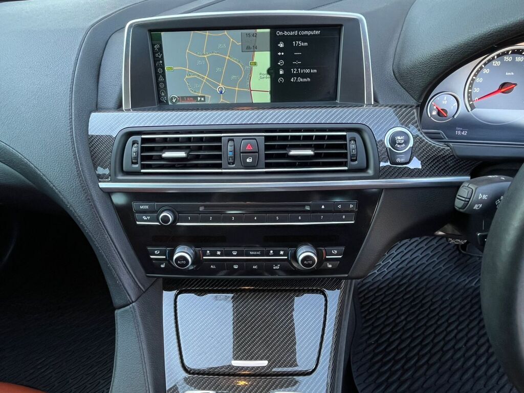 BMW 6 SERIES M6 COUPE (F12) - 12