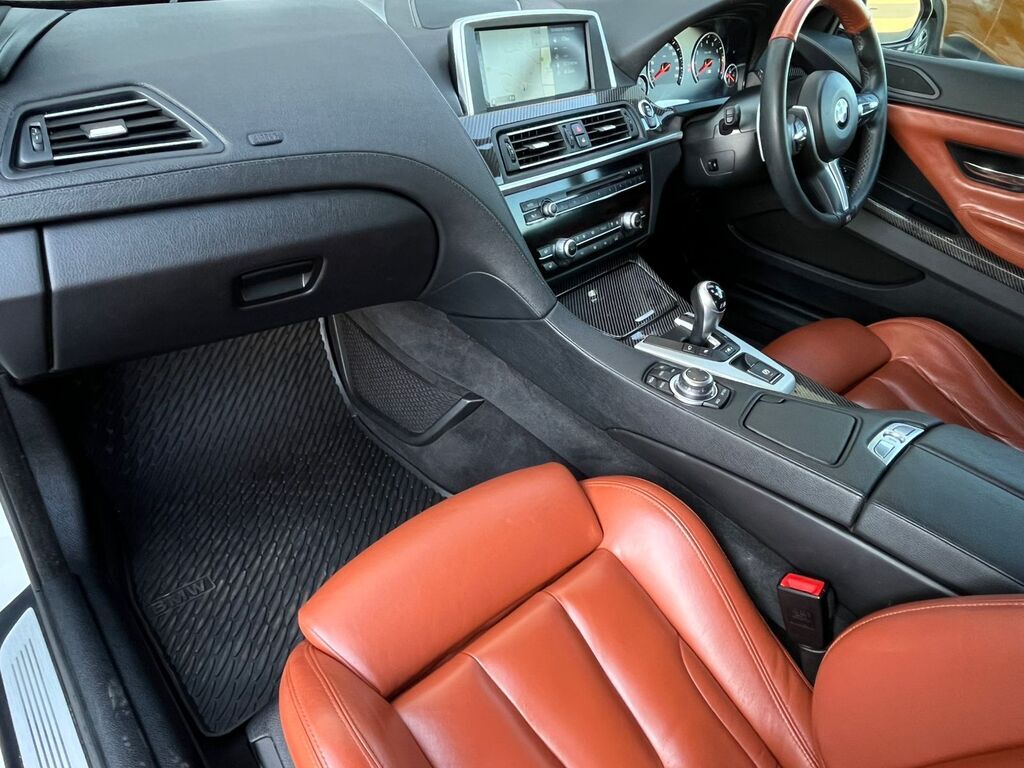 BMW 6 SERIES M6 COUPE (F12) - 8