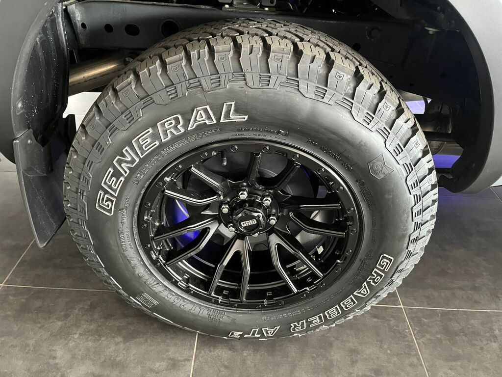 NISSAN NAVARA NAVARA 2.5DDTI PRO-4X 4X4 A/T D/C P/U