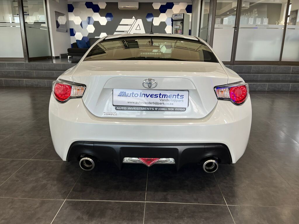 TOYOTA 86 86 2.0 - 16