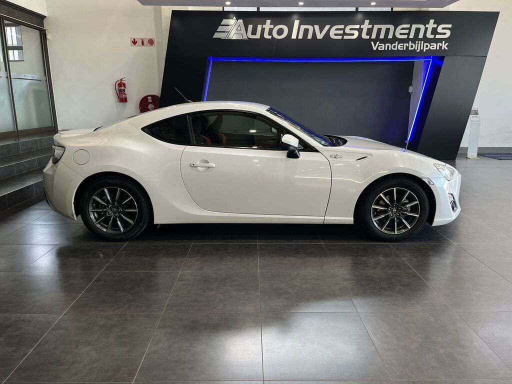 TOYOTA 86 86 2.0 - 18
