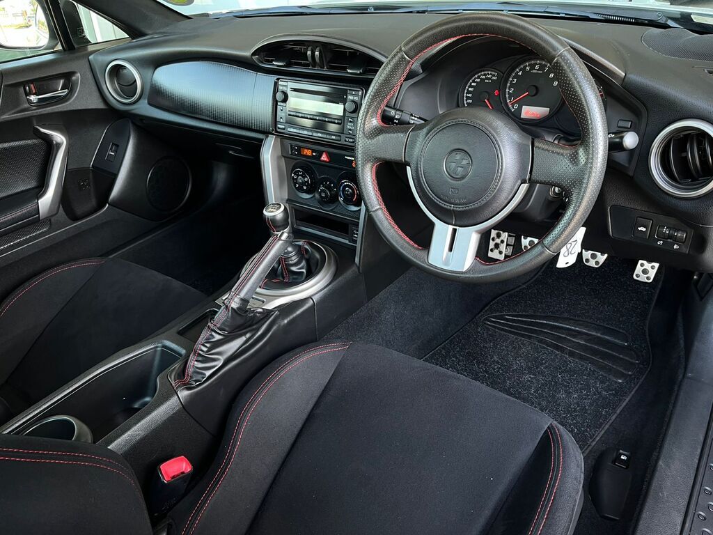 TOYOTA 86 86 2.0 - 6