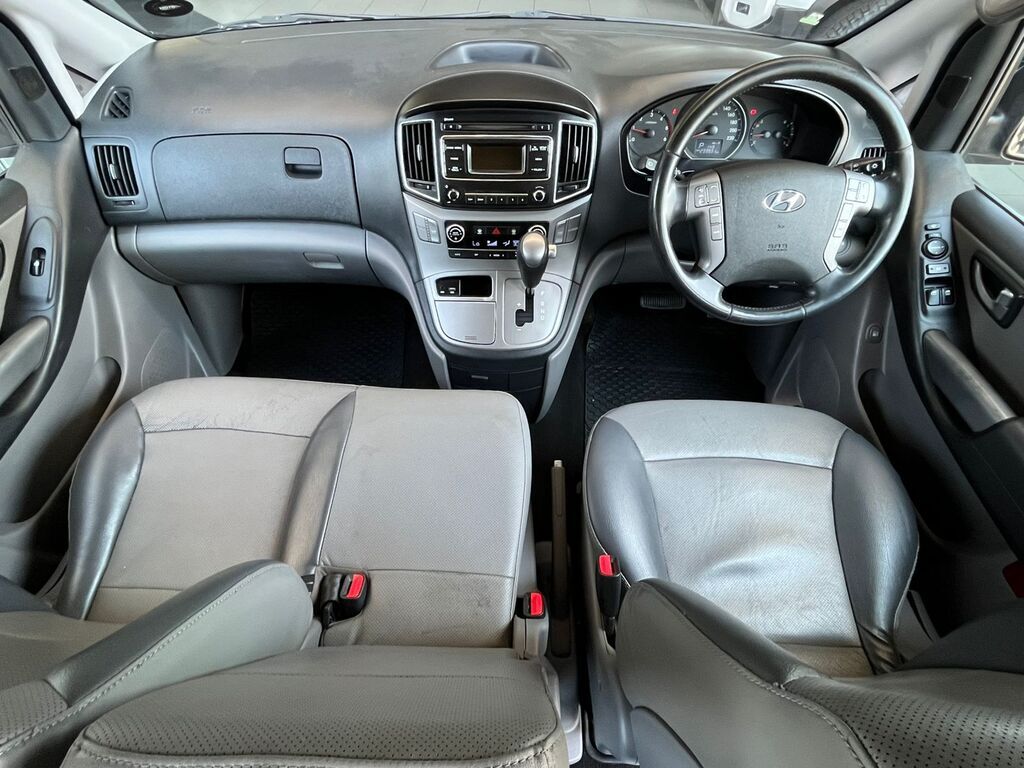 HYUNDAI H-1 H-1 2.5 CRDI WAGON A/T