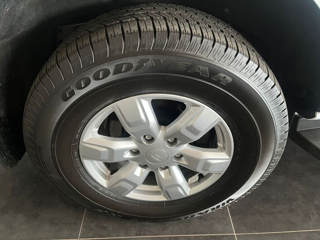 FORD EVEREST EVEREST 2.2 TDCi  XLS A/T - 18