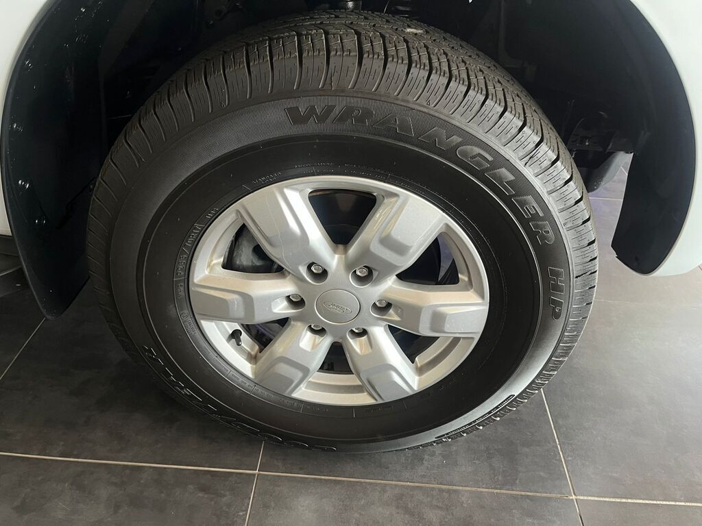 FORD EVEREST EVEREST 2.2 TDCi  XLS A/T - 19