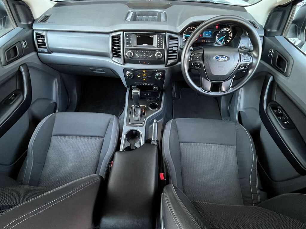 FORD EVEREST EVEREST 2.2 TDCi  XLS A/T - 6