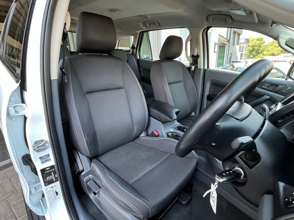 FORD EVEREST EVEREST 2.2 TDCi  XLS A/T - 7