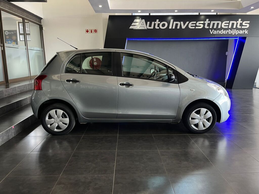 TOYOTA YARIS YARIS T3 A/C 5Dr - 15