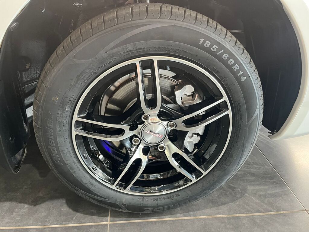 TOYOTA COROLLA COROLLA 140i