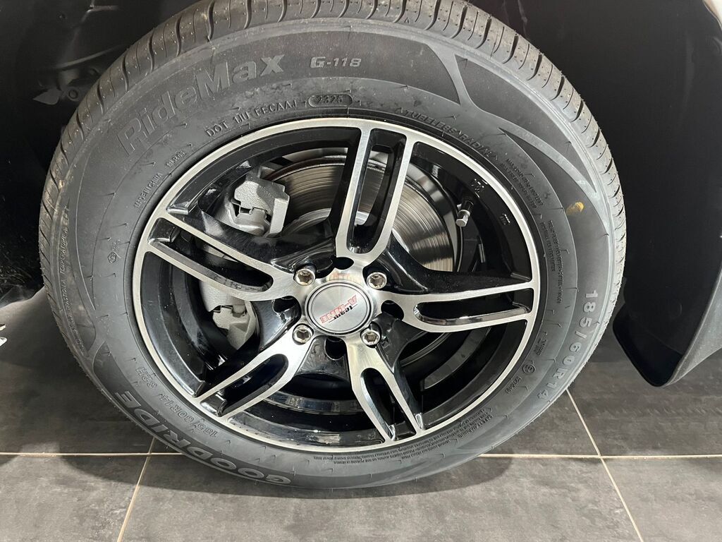 TOYOTA COROLLA COROLLA 140i