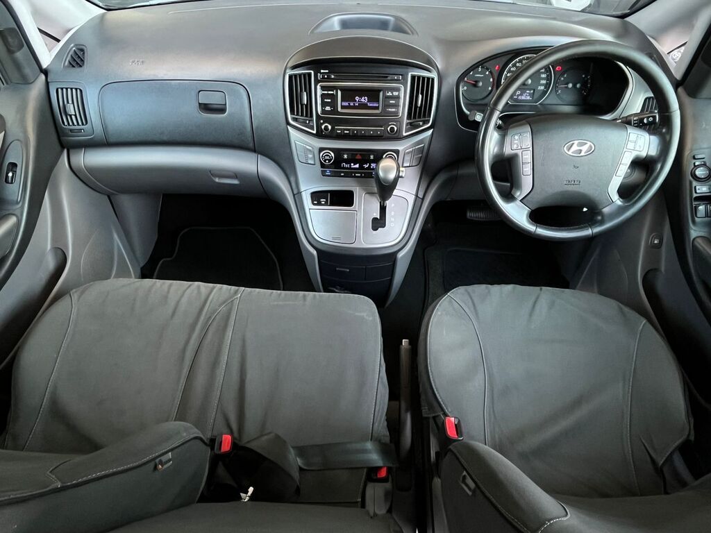 HYUNDAI H-1 H-1 2.5 CRDI WAGON A/T