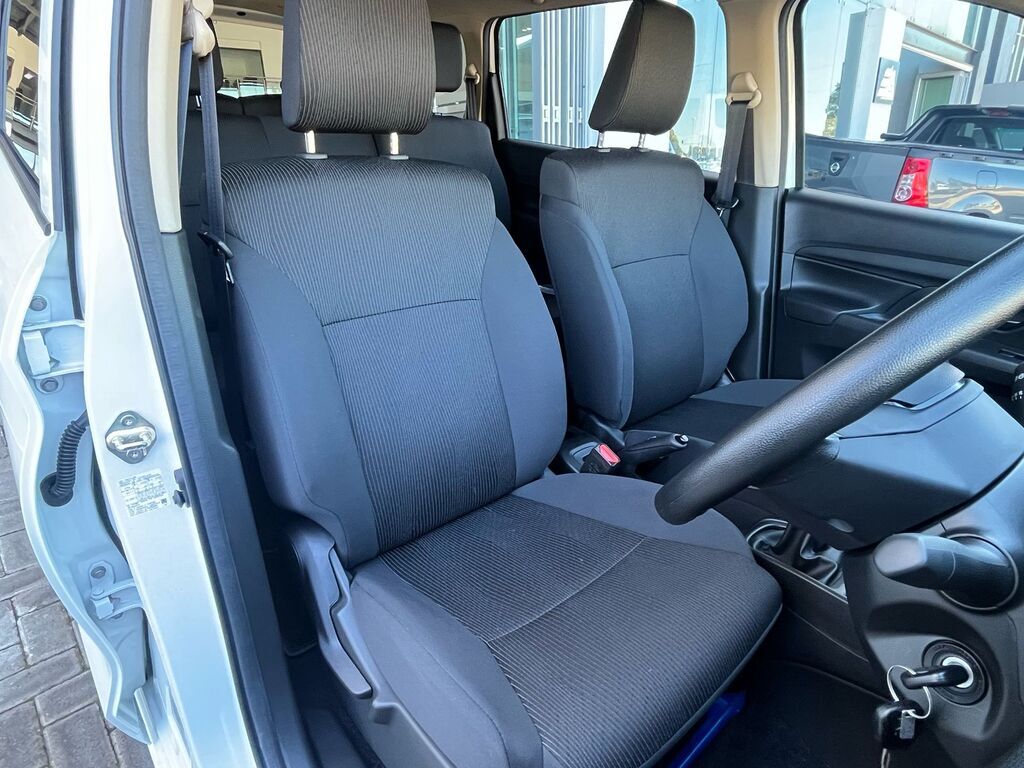 SUZUKI ERTIGA ERTIGA 1.5 GA - 12