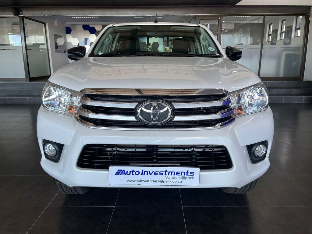 TOYOTA HILUX HILUX 2.4 GD-6 RB SRX P/U E/CAB