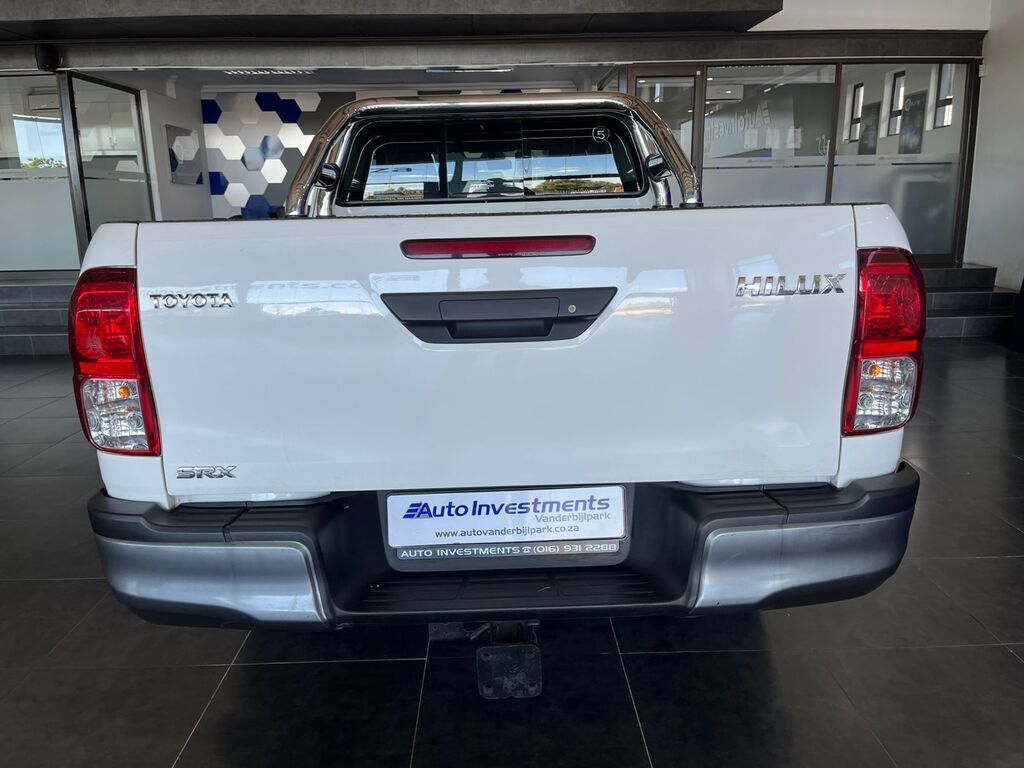 TOYOTA HILUX HILUX 2.4 GD-6 RB SRX P/U E/CAB