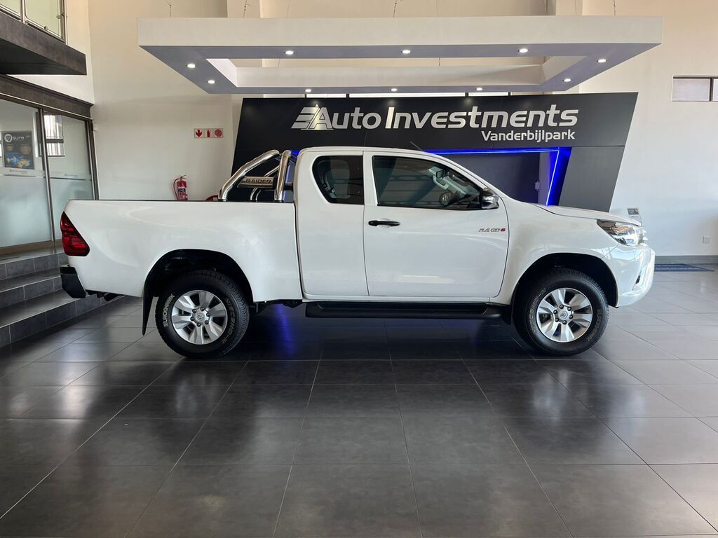 TOYOTA HILUX HILUX 2.4 GD-6 RB SRX P/U E/CAB