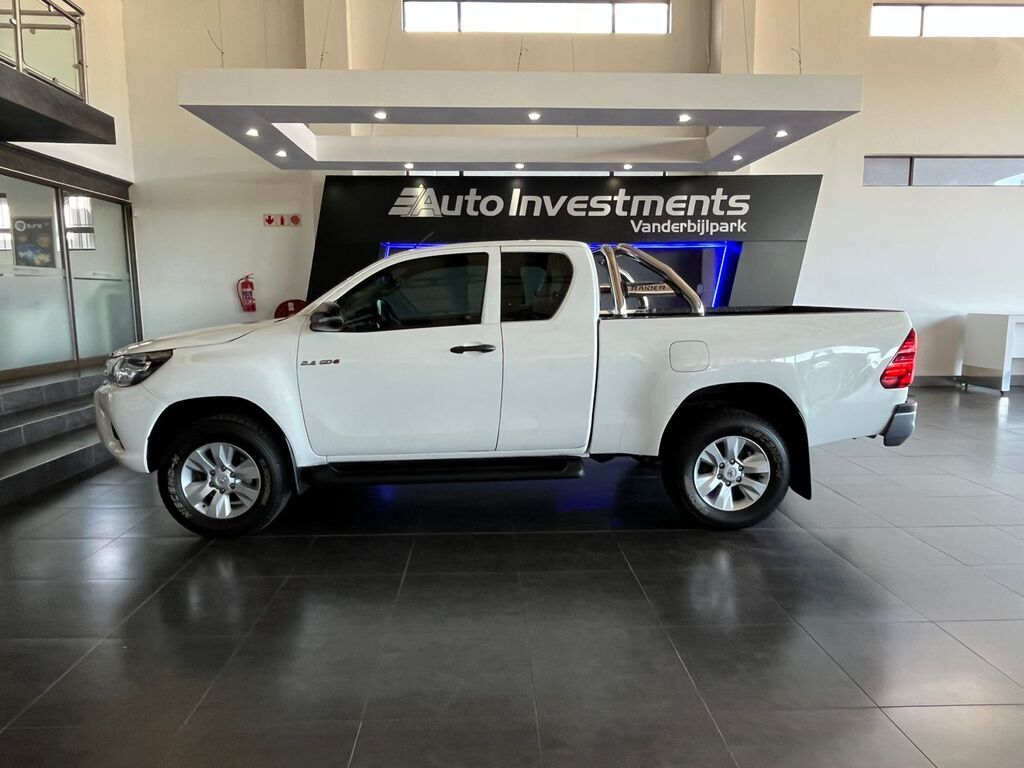 TOYOTA HILUX HILUX 2.4 GD-6 RB SRX P/U E/CAB