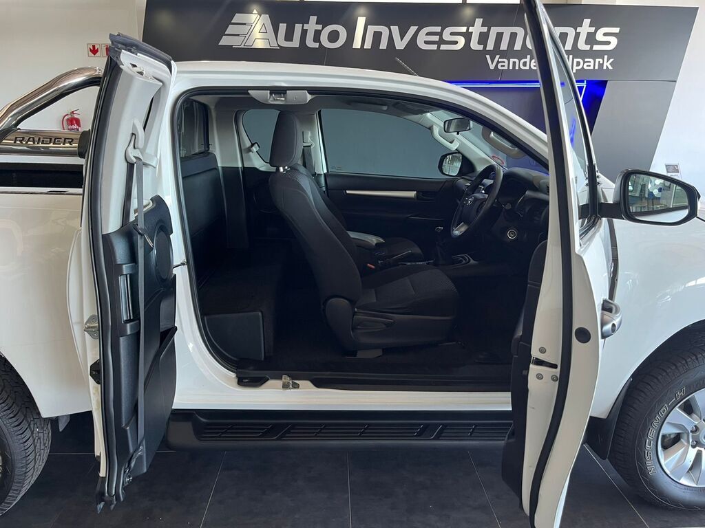 TOYOTA HILUX HILUX 2.4 GD-6 RB SRX P/U E/CAB