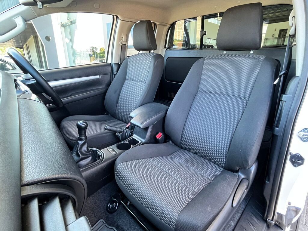 TOYOTA HILUX HILUX 2.4 GD-6 RB SRX P/U E/CAB