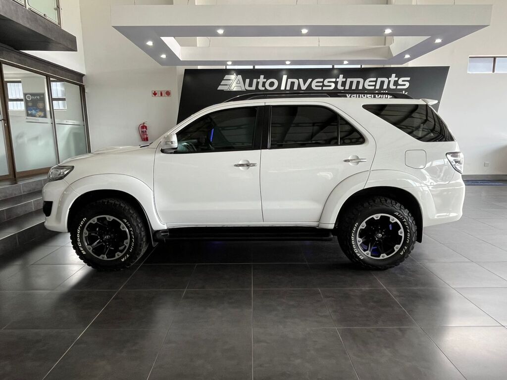 TOYOTA FORTUNER FORTUNER 2.5D-4D RB - 18