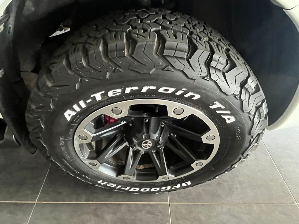 TOYOTA FORTUNER FORTUNER 2.5D-4D RB - 20