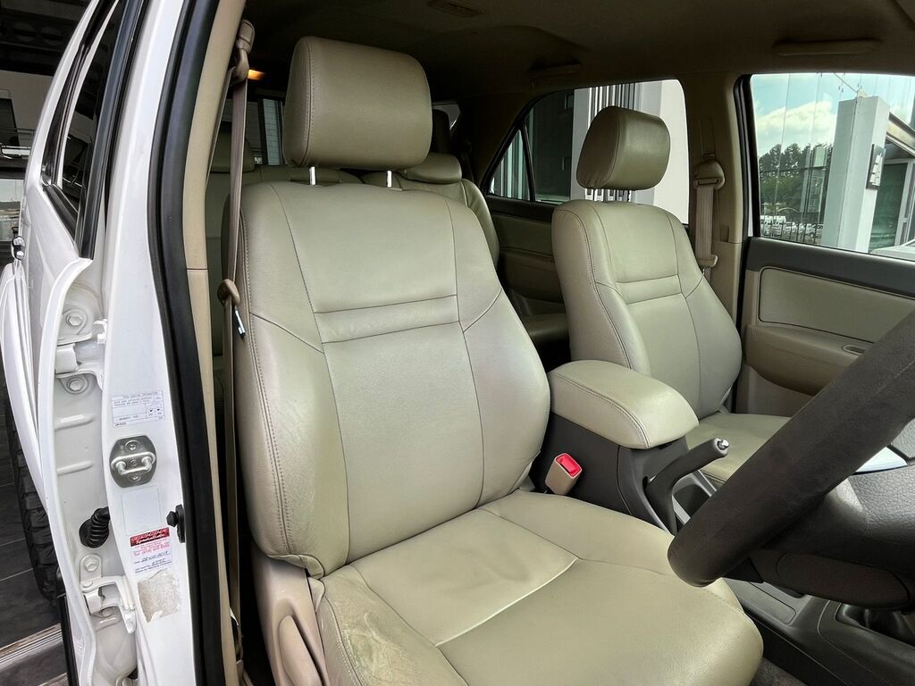 TOYOTA FORTUNER FORTUNER 2.5D-4D RB - 7