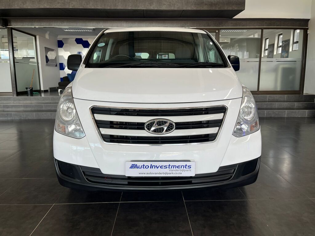 HYUNDAI H-1 H-1 2.5 CRDi A/C F/C P/V A/T - 12