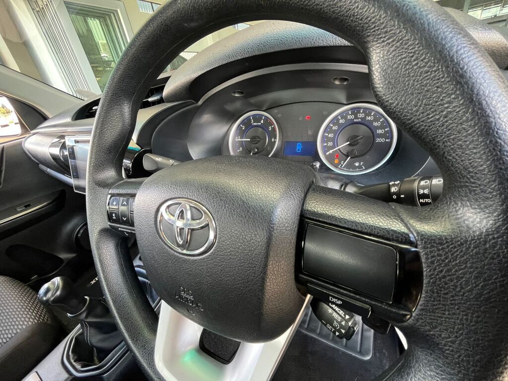 TOYOTA HILUX HILUX 2.4 GD-6 RB SRX P/U E/CAB