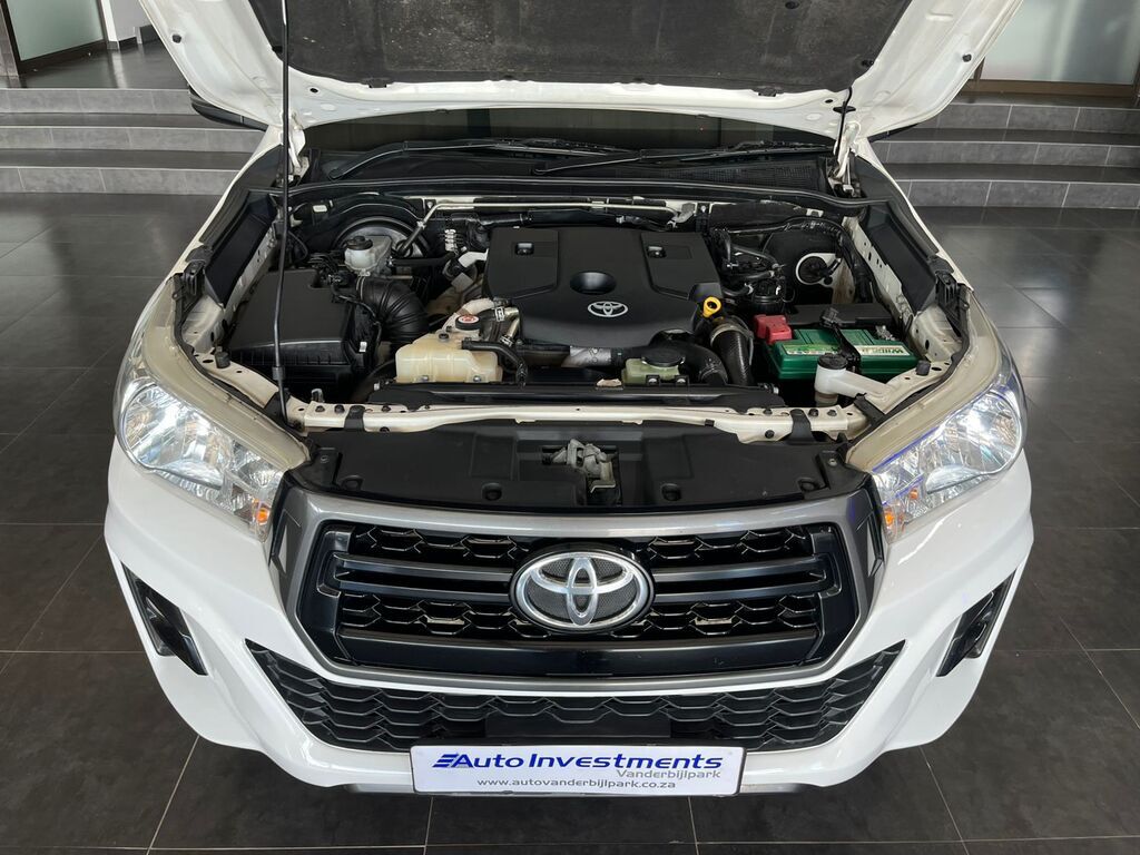 TOYOTA HILUX HILUX 2.4 GD-6 RB SRX P/U E/CAB
