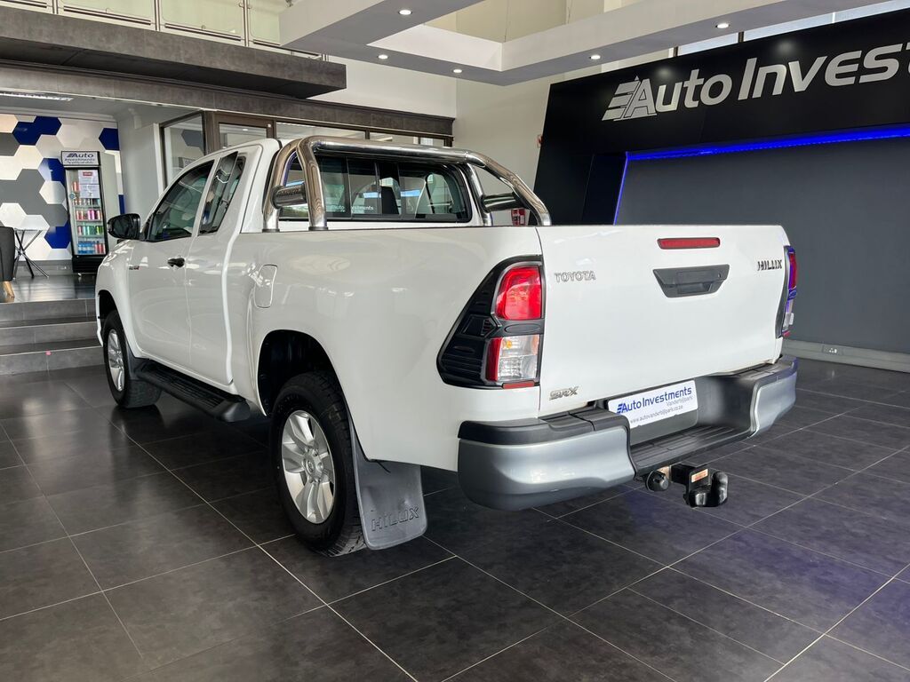 TOYOTA HILUX HILUX 2.4 GD-6 RB SRX P/U E/CAB