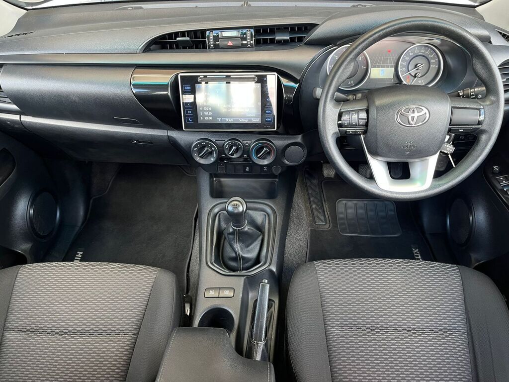 TOYOTA HILUX HILUX 2.4 GD-6 RB SRX P/U E/CAB