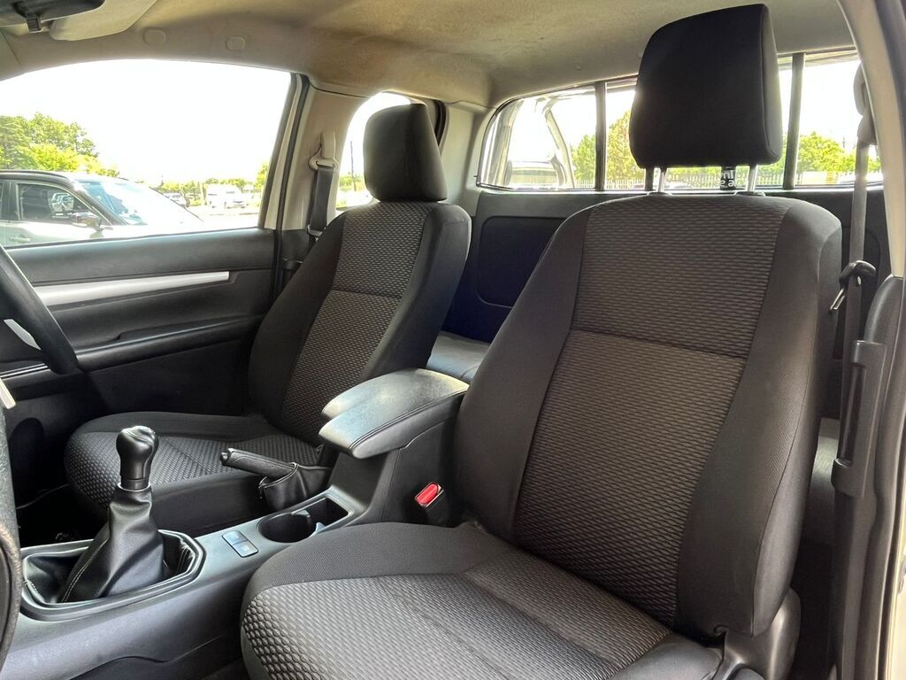 TOYOTA HILUX HILUX 2.4 GD-6 RB SRX P/U E/CAB