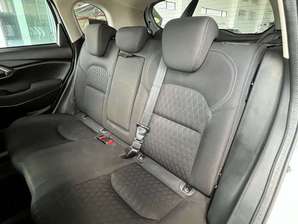 TOYOTA URBAN CRUISER URBAN CRUISER 1.5XR A/T - 9