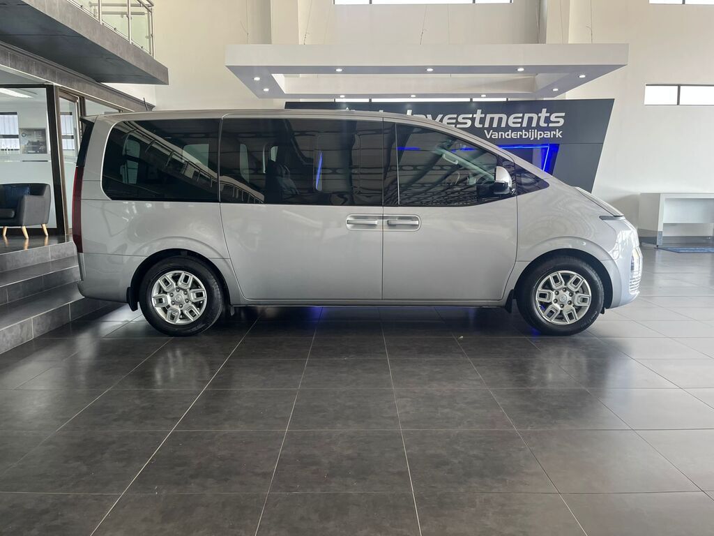 HYUNDAI STARIA STARIA 2.2D EXECUTIVE A/T - 19