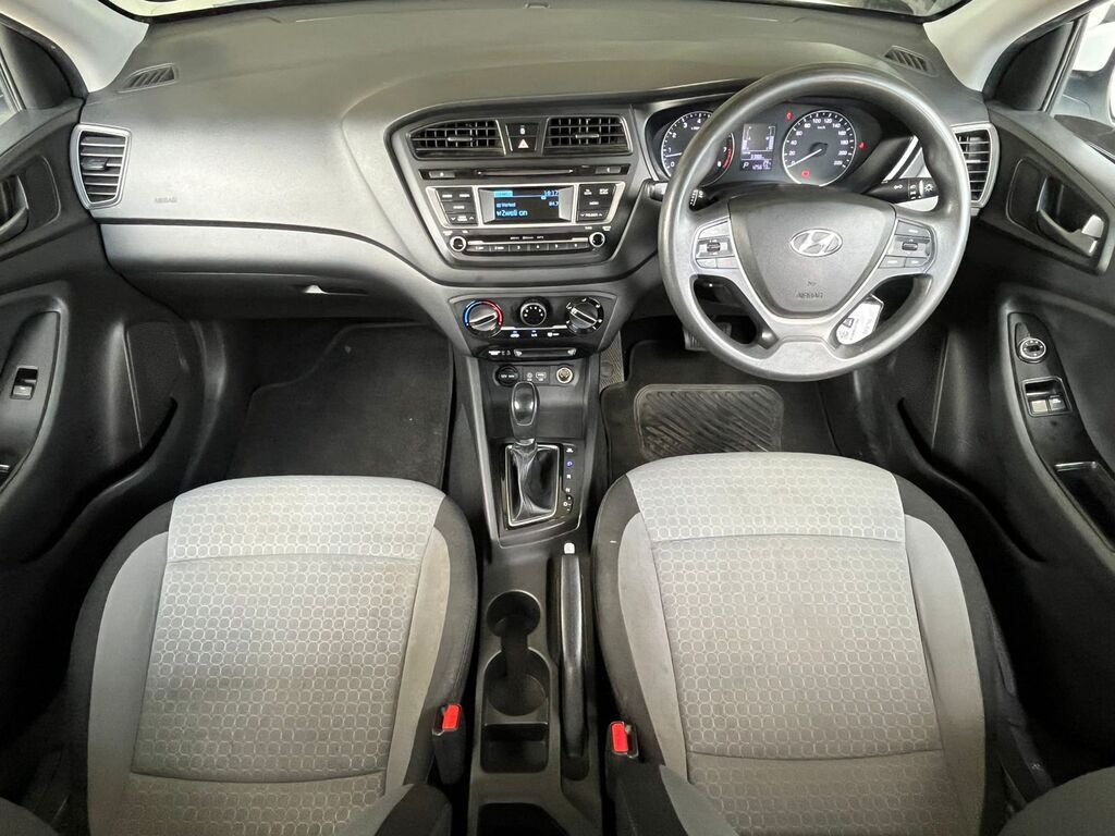 HYUNDAI I20 i20 1.4 MOTION A/T - 6