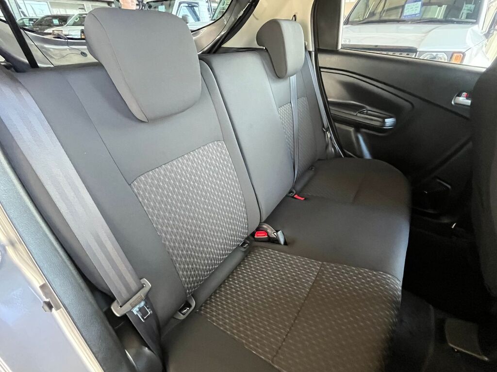 TOYOTA VITZ VITZ 1.0 XR AMT - 10