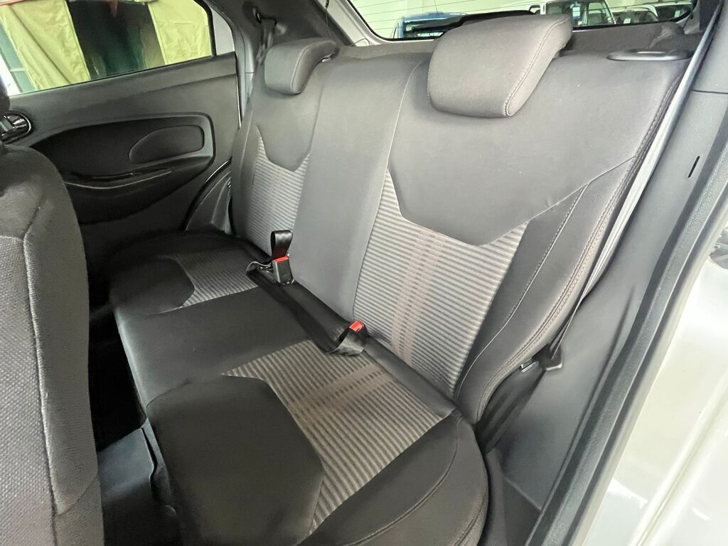 FORD FIGO FIGO FREESTYLE 1.5Ti VCT TITANIUM 5DR