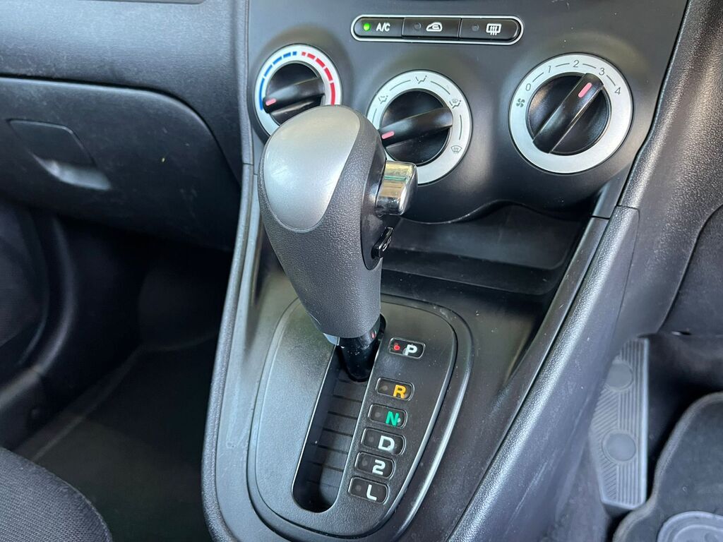 HYUNDAI i10 i10 1.25 GLS/FLUID A/T