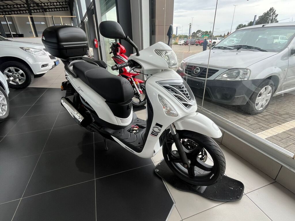 GOMOTO C5 C5 300