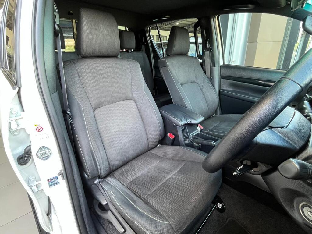 TOYOTA HILUX HILUX 2.8 GD-6 RB RAIDER A/T P/U D/C