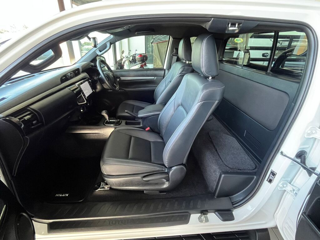 TOYOTA HILUX HILUX 2.8 GD-6 RB LEGEND 4X4 A/T P/U E/CAB