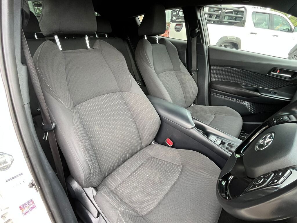 TOYOTA C-HR C-HR 1.2T PLUS CVT