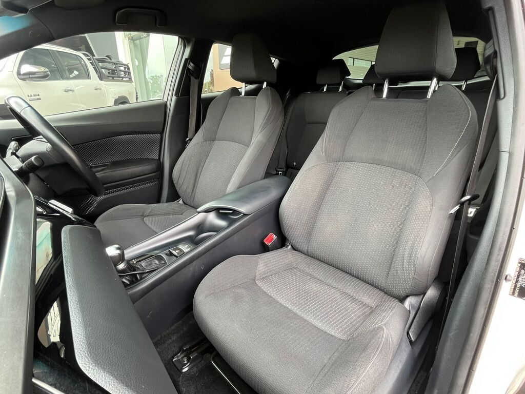 TOYOTA C-HR C-HR 1.2T PLUS CVT