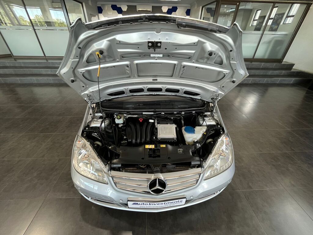 MERCEDES-BENZ A CLASS A 180 AVANTGARDE A/T - 16