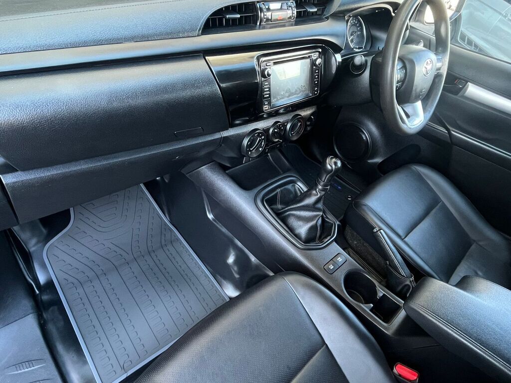 TOYOTA HILUX HILUX 2.4 GD-6 SR 4X4 P/U S/C - 6